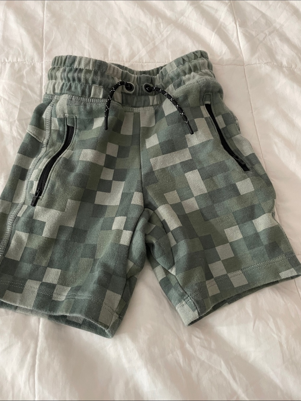 GAP Boys Green Pixel Print Shorts